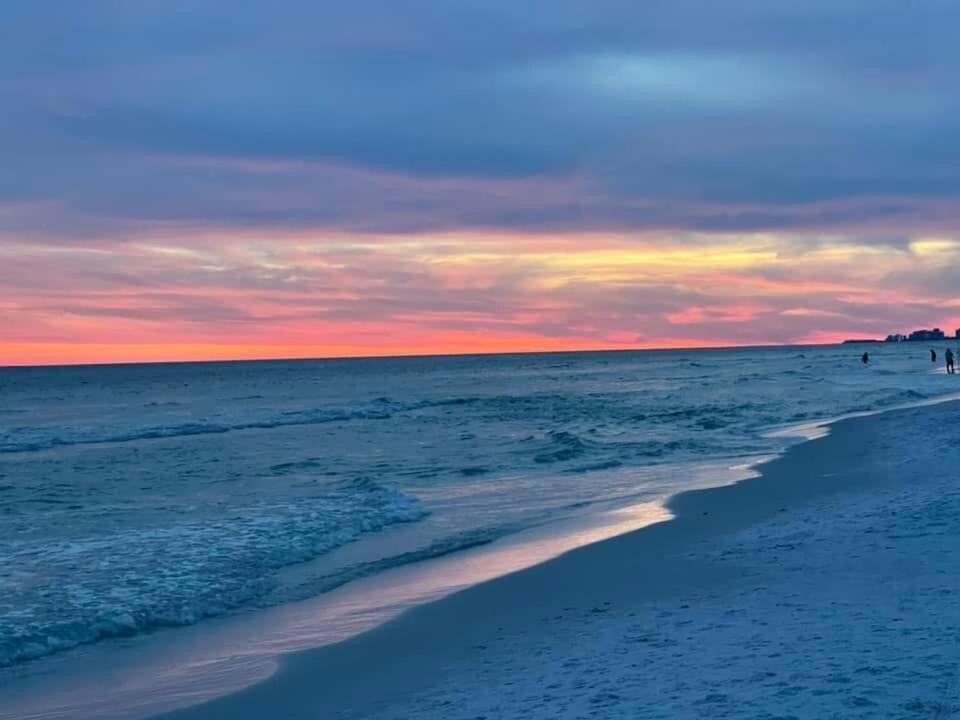 5 Star Resort 11Th Fl Stunning Sunrise 2Br 2Ba King Suite,Pools ,Shuttle Or Walk To Beach Destin Exterior photo